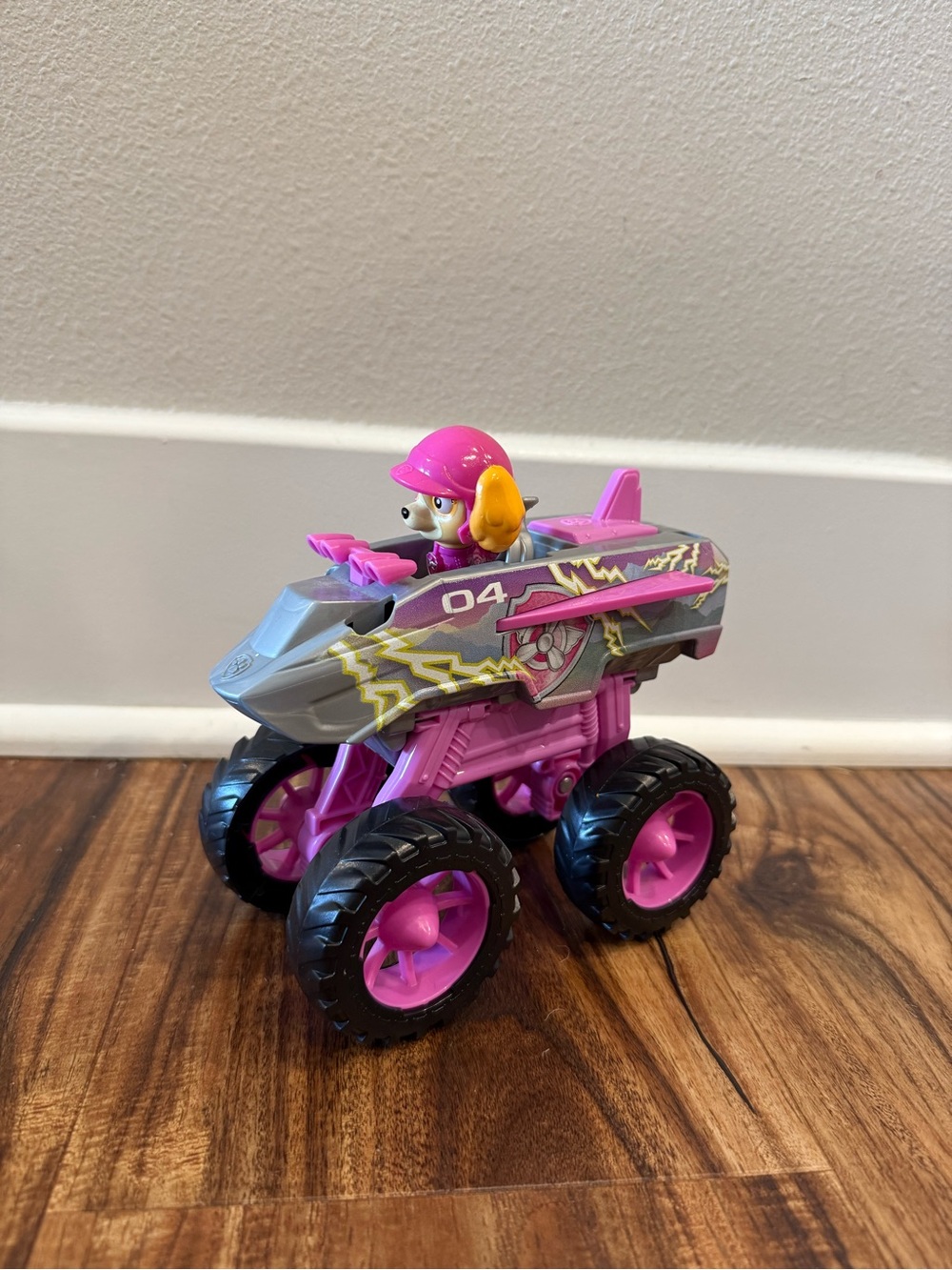 PAW Patrol Skye Pink Monster Truck Vehicle